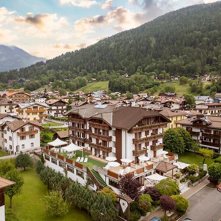 Olympic Palace Pinzolo Esterno foto
